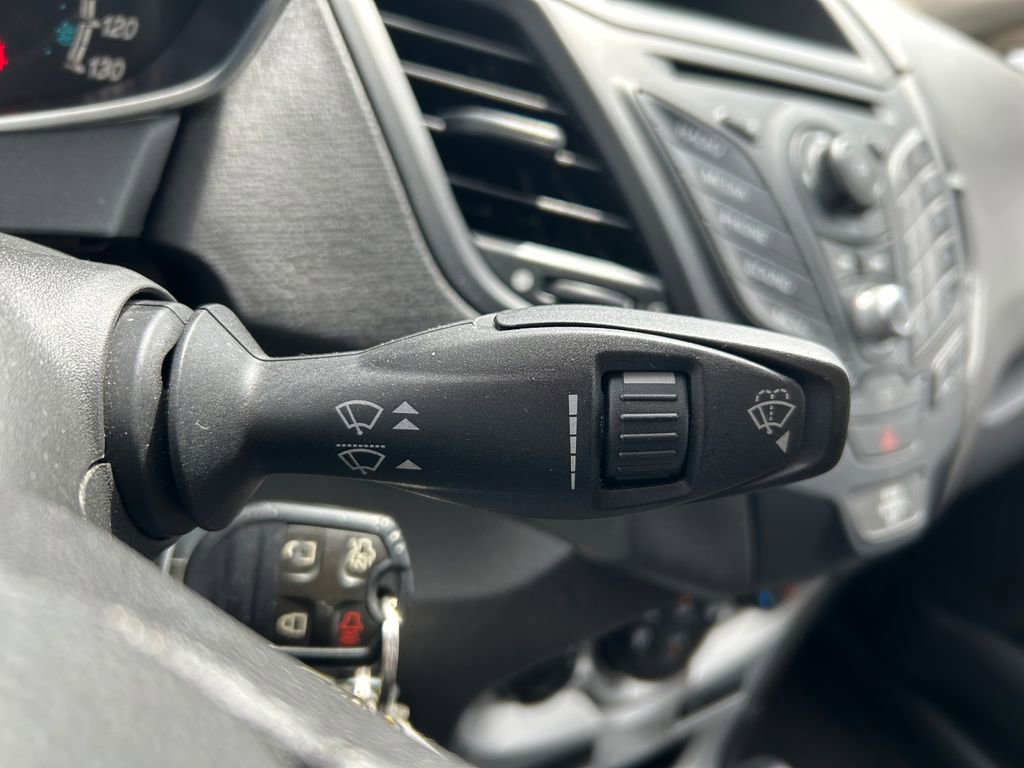Used 2014 Ford Fiesta SE FWD image 19