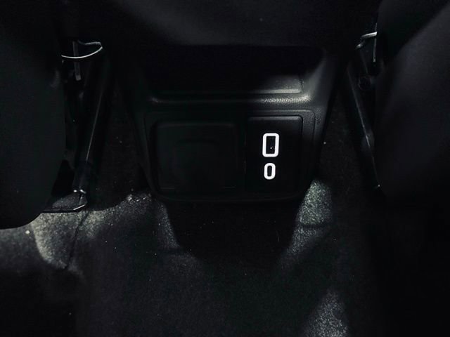 Used 2023 Buick Encore GX Essence w/ Experience Buick Package image 20