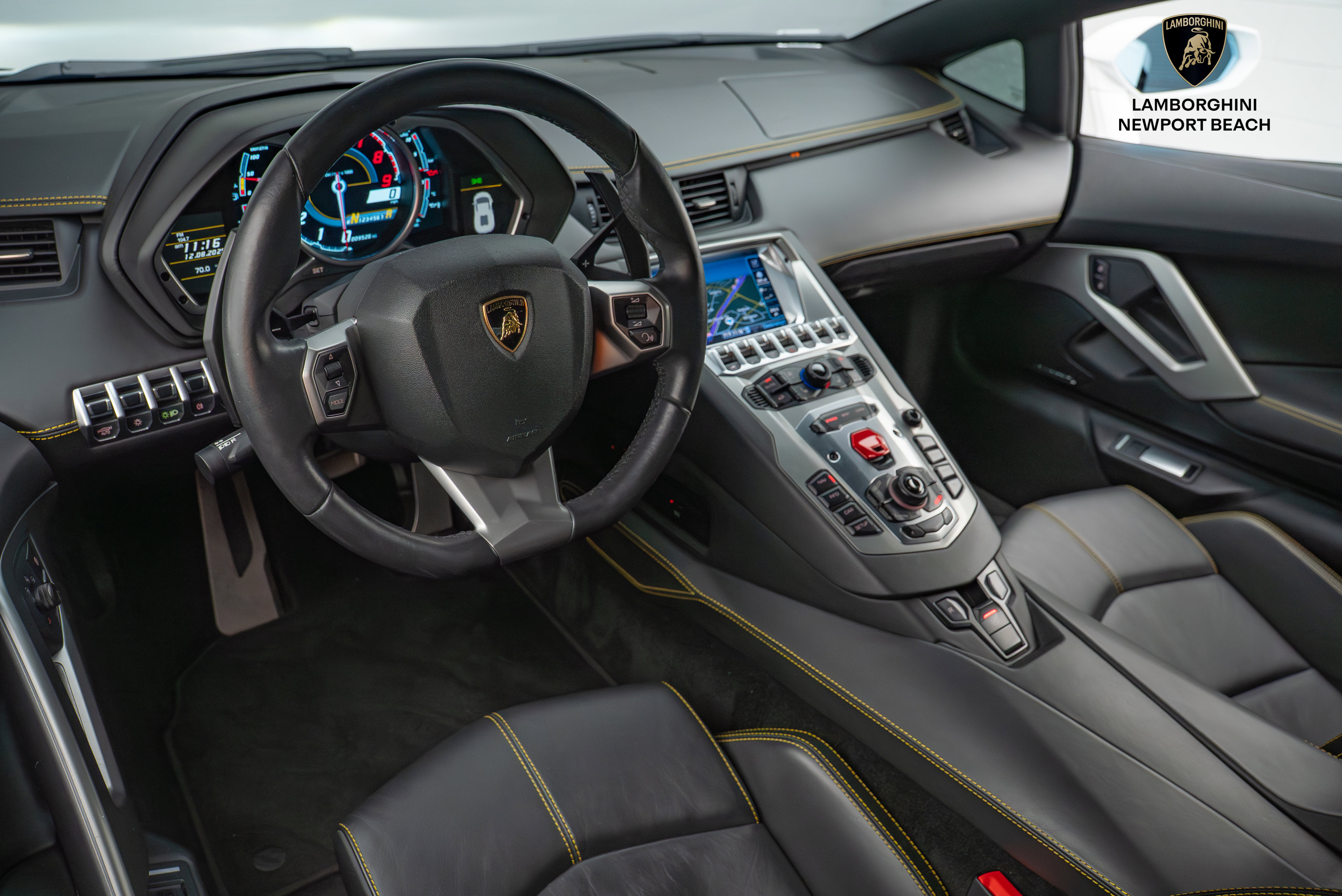 Used 2014 Lamborghini Aventador LP 700-4 image 24