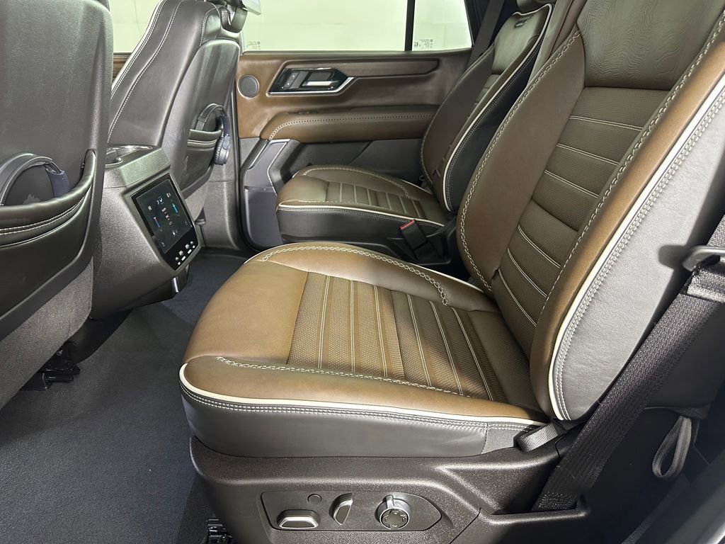 Used 2025 GMC Yukon Denali Ultimate image 28