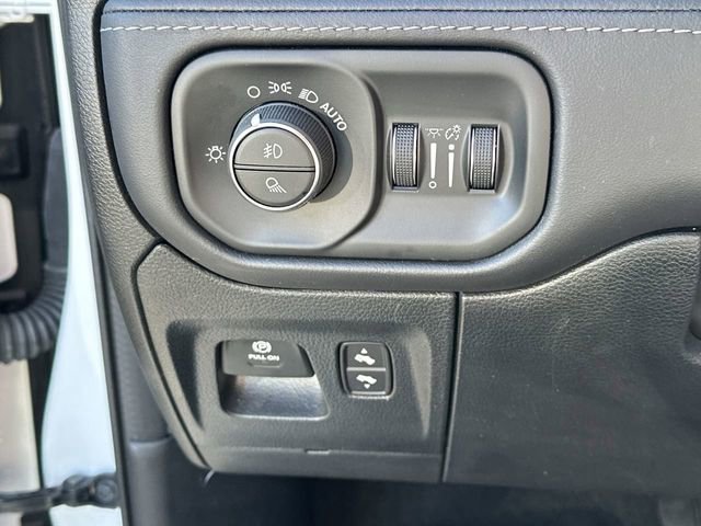 Used 2024 RAM 1500 Limited w/ Body Color Bumper Group image 18