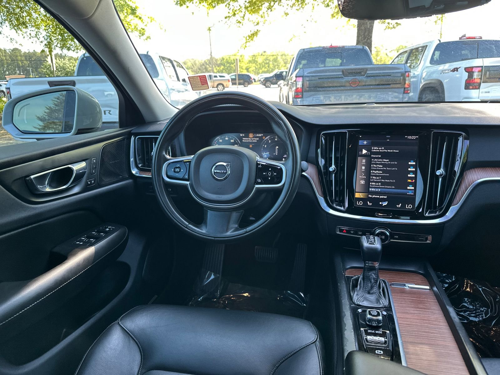 Used 2019 Volvo S60 T5 Momentum w/ Multimedia Package FWD image 23