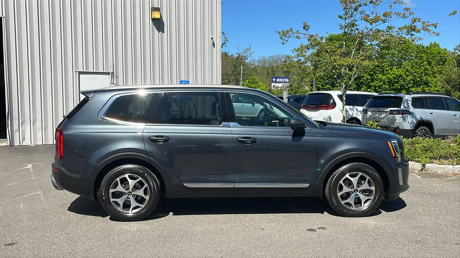 Used 2020 Kia Telluride EX AWD/4WD image 7