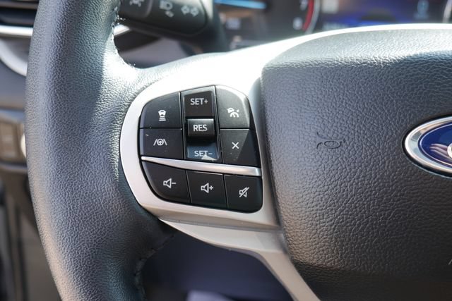 Used 2023 Ford Explorer XLT w/ Equipment Group 202A AWD/4WD image 19