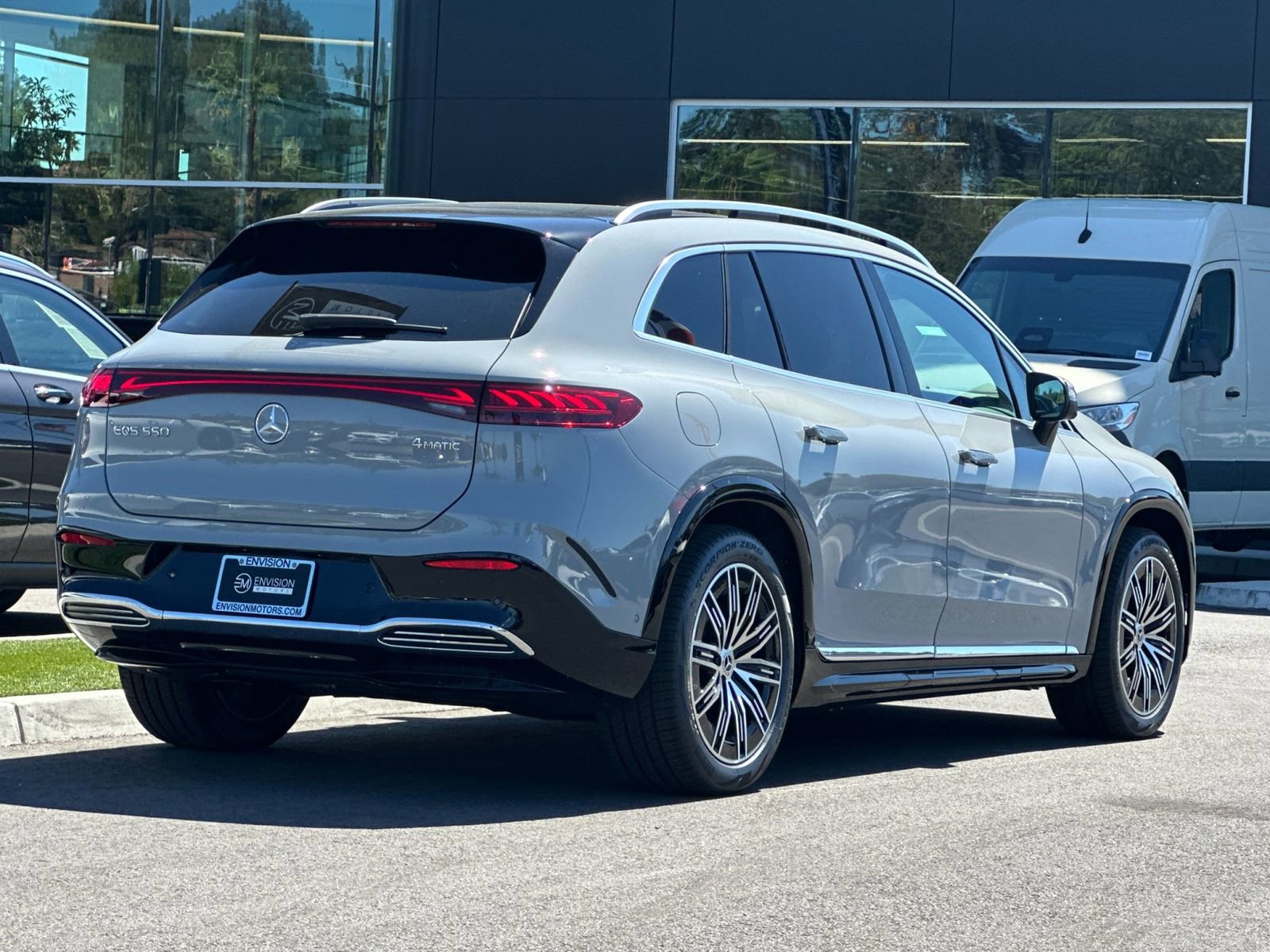 New 2026 Mercedes-Benz EQS 550 4MATIC SUV image 3