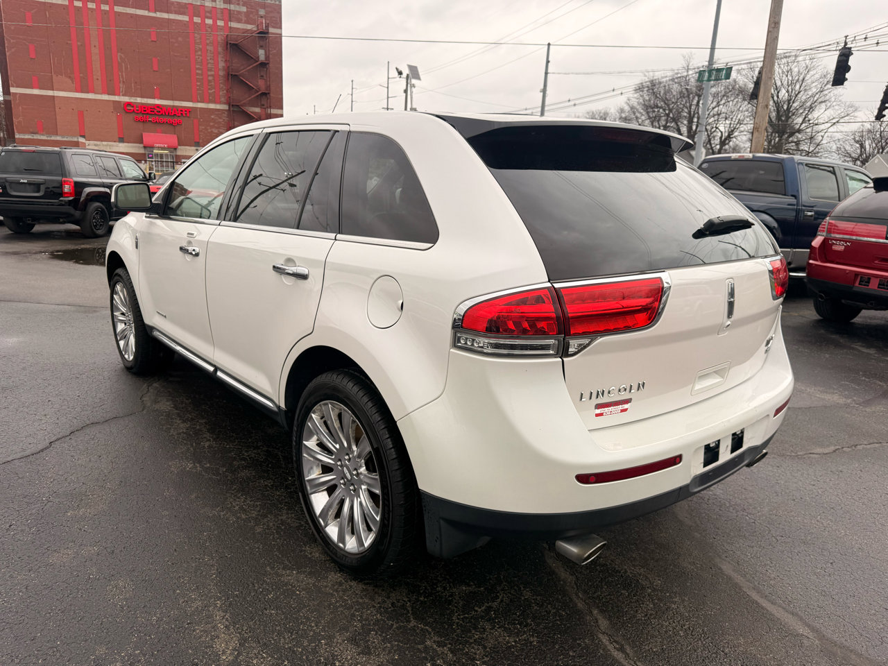 Used 2011 Lincoln MKX AWD w/ 102A Rapid Spec Order Code image 5