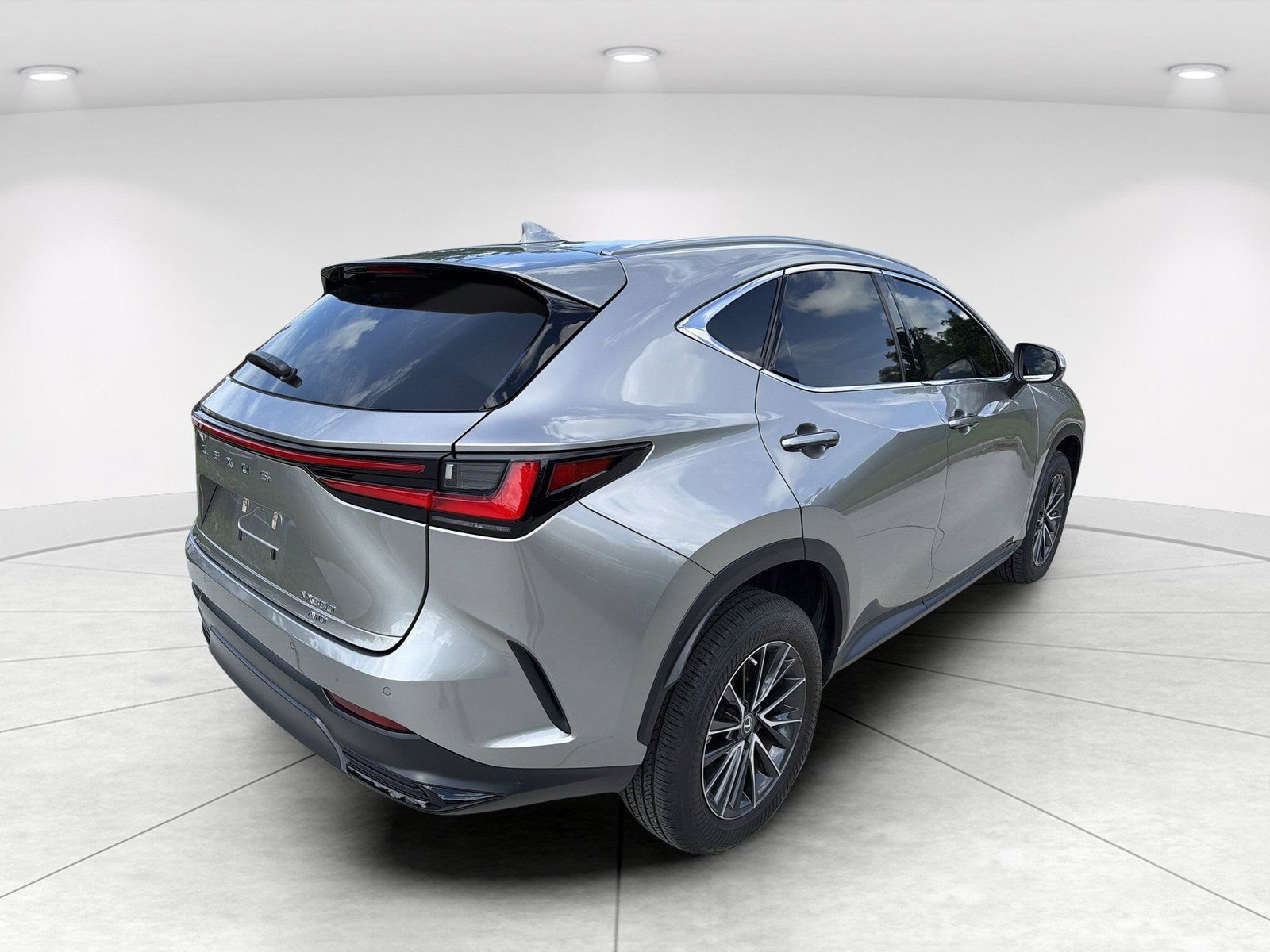 Used 2022 Lexus NX 350 AWD image 4