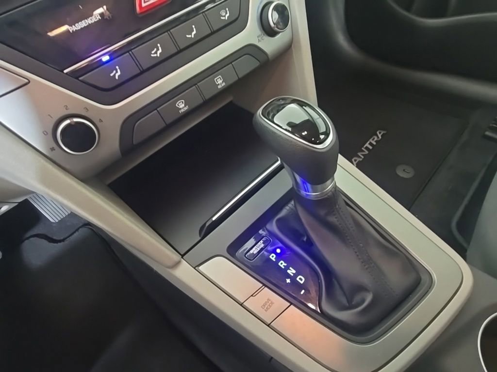 Used 2018 Hyundai Elantra SEL image 21