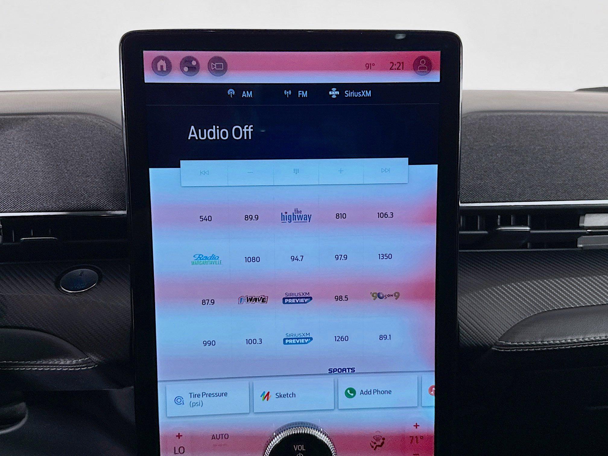 Used 2021 Ford Mustang Mach-E Premium image 17