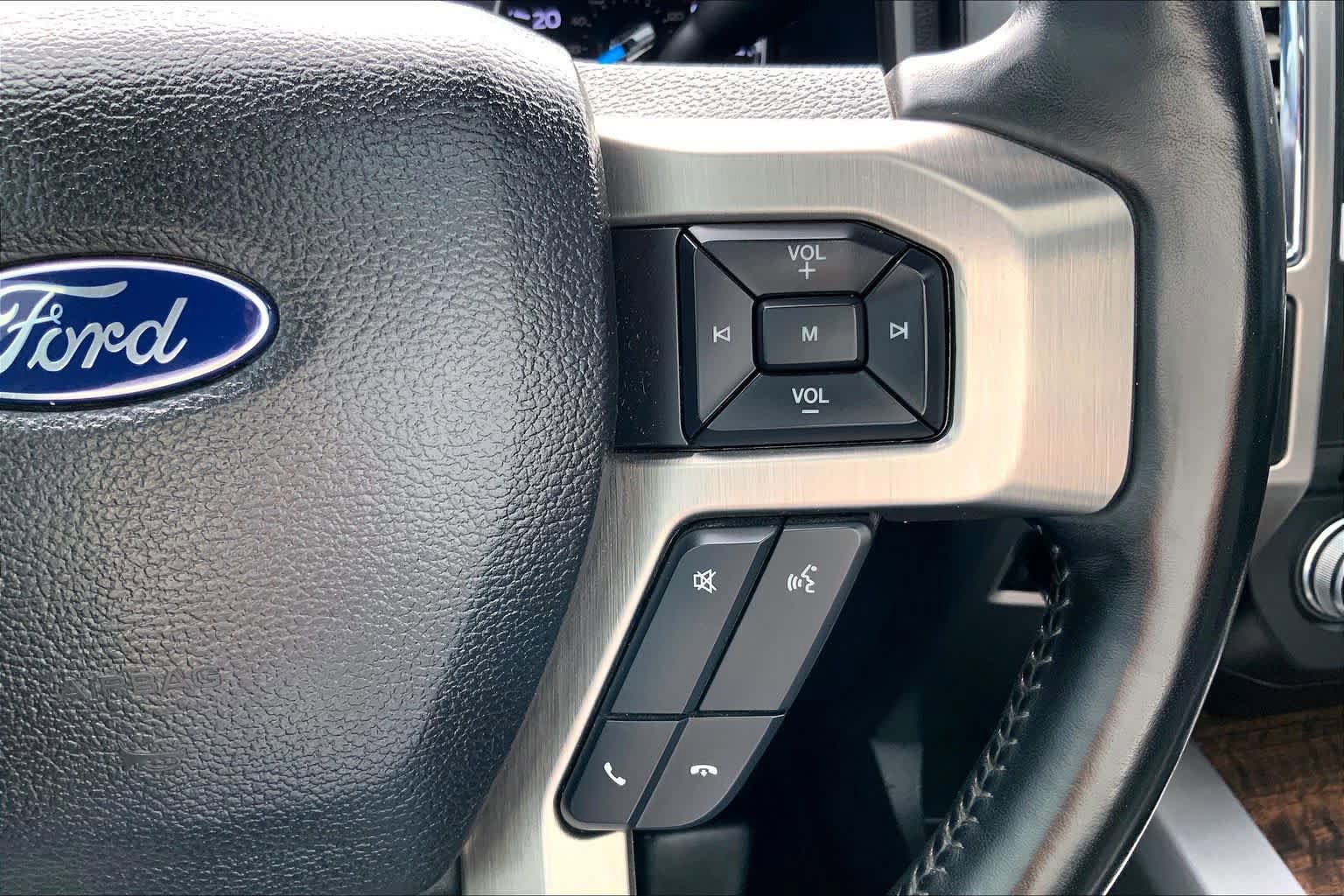 Used 2017 Ford F350 Platinum w/ Platinum Ultimate Package AWD/4WD image 25