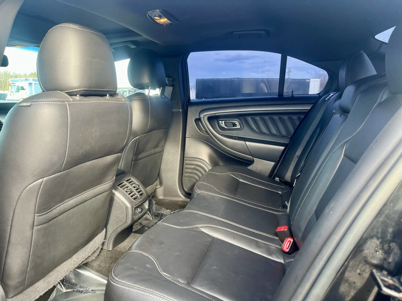 Used 2013 Ford Taurus SEL image 12