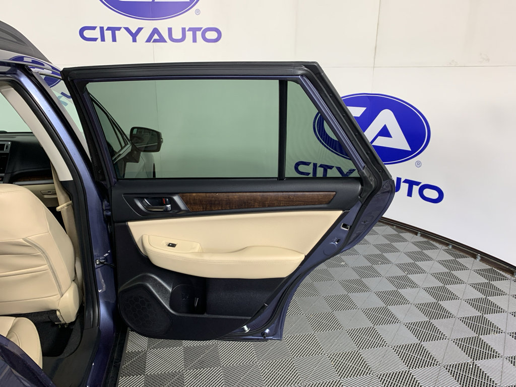 Used 2017 Subaru Outback 3.6R Limited AWD/4WD image 38