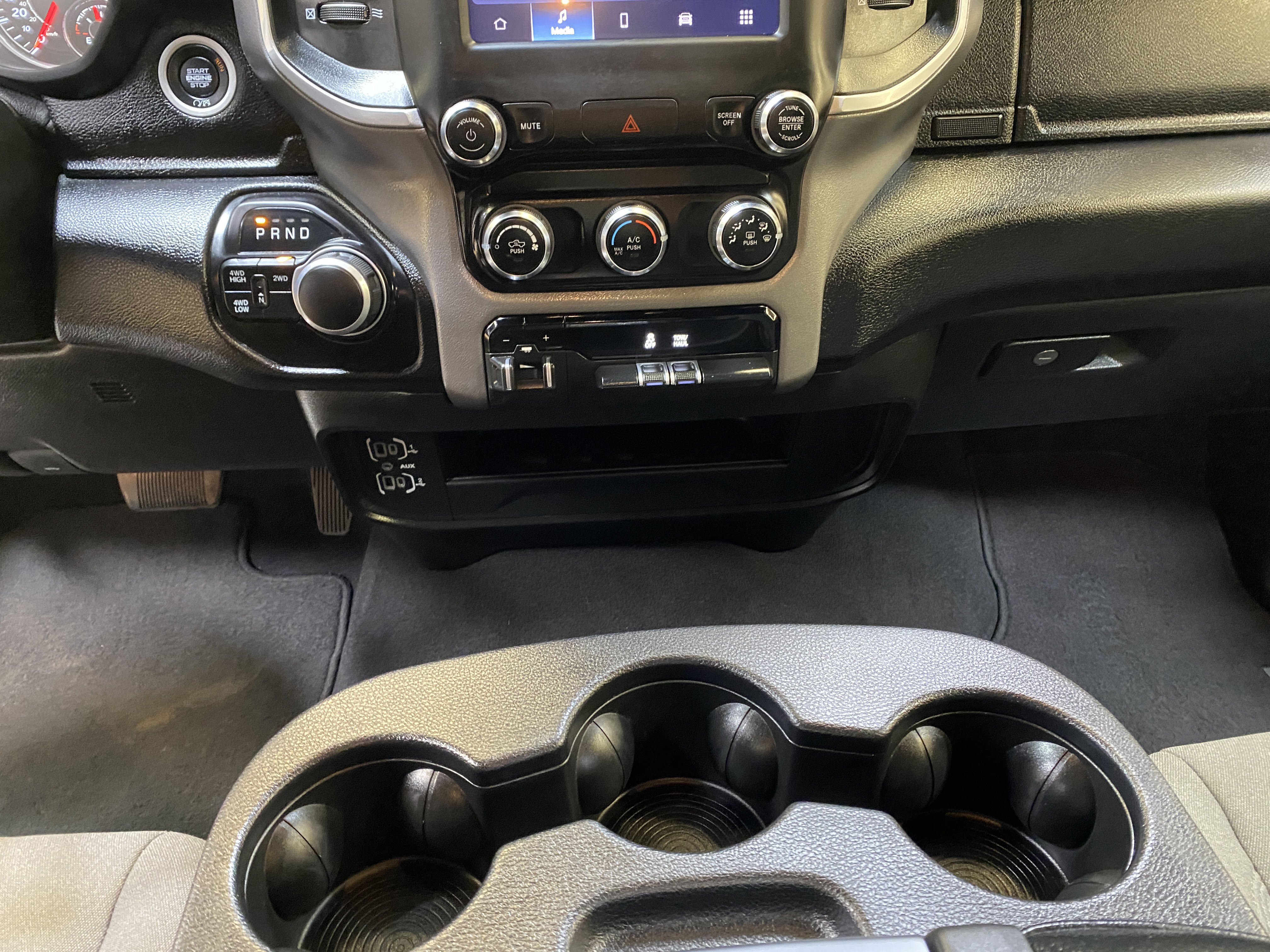 Used 2024 RAM 2500 Big Horn w/ Bed Utility Group image 46