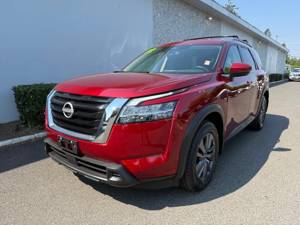 Certified 2022 Nissan Pathfinder SV FWD image 2
