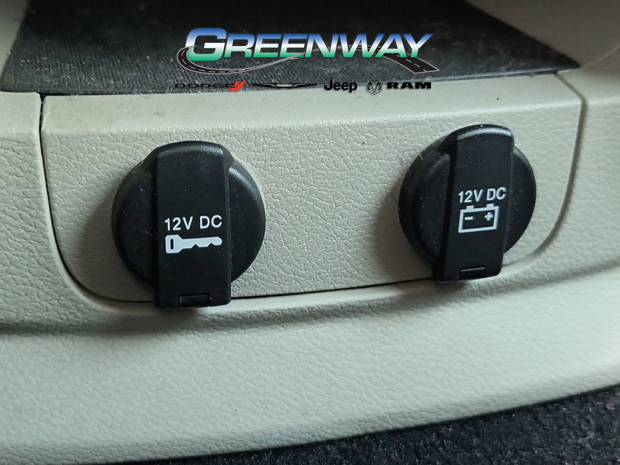 Used 2019 Dodge Grand Caravan SE FWD image 19