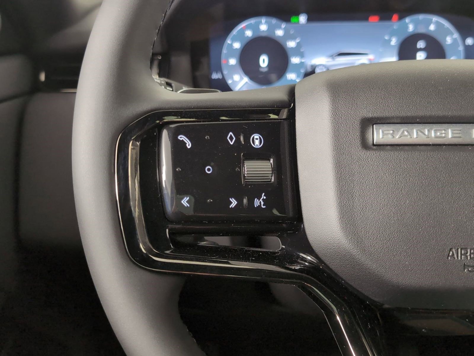 Certified 2026 Land Rover Range Rover Evoque S image 15