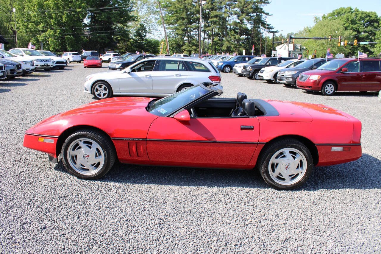 Used 1989 Chevrolet Corvette Convertible RWD image 10