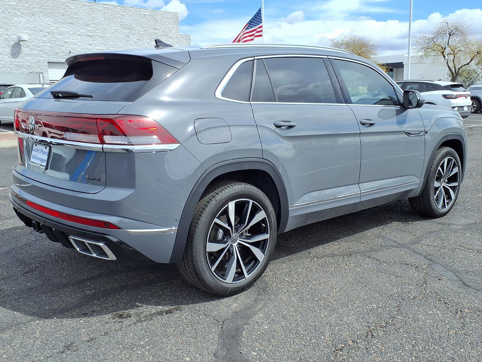 New 2026 Volkswagen Atlas Cross Sport SEL Premium R-Line AWD/4WD image 5
