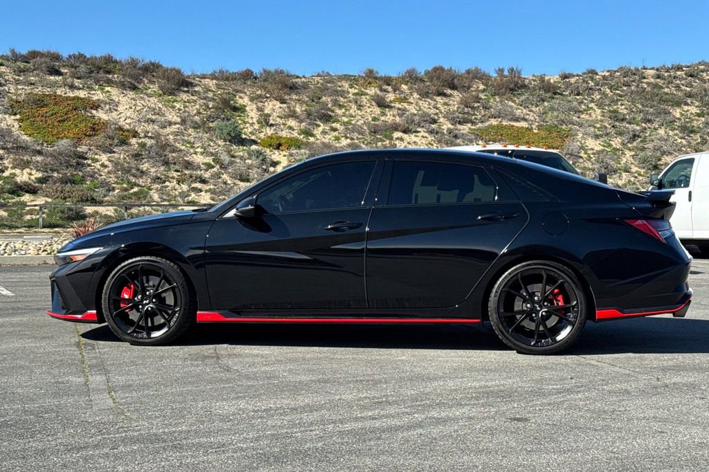 Used 2025 Hyundai Elantra N image 7
