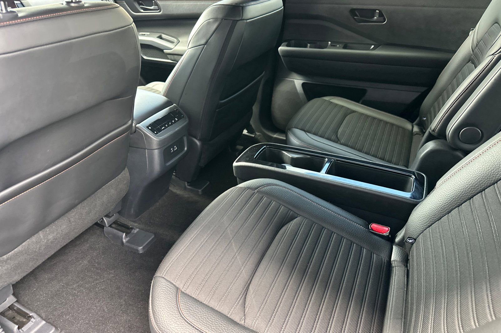 Certified 2025 Nissan Pathfinder Rock Creek image 15