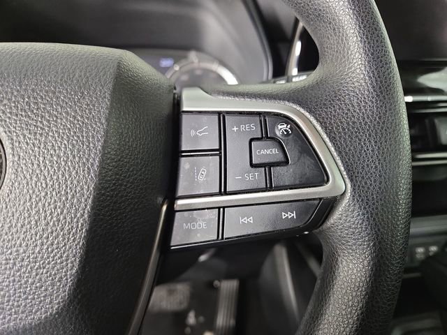 Used 2023 Toyota Highlander L image 23
