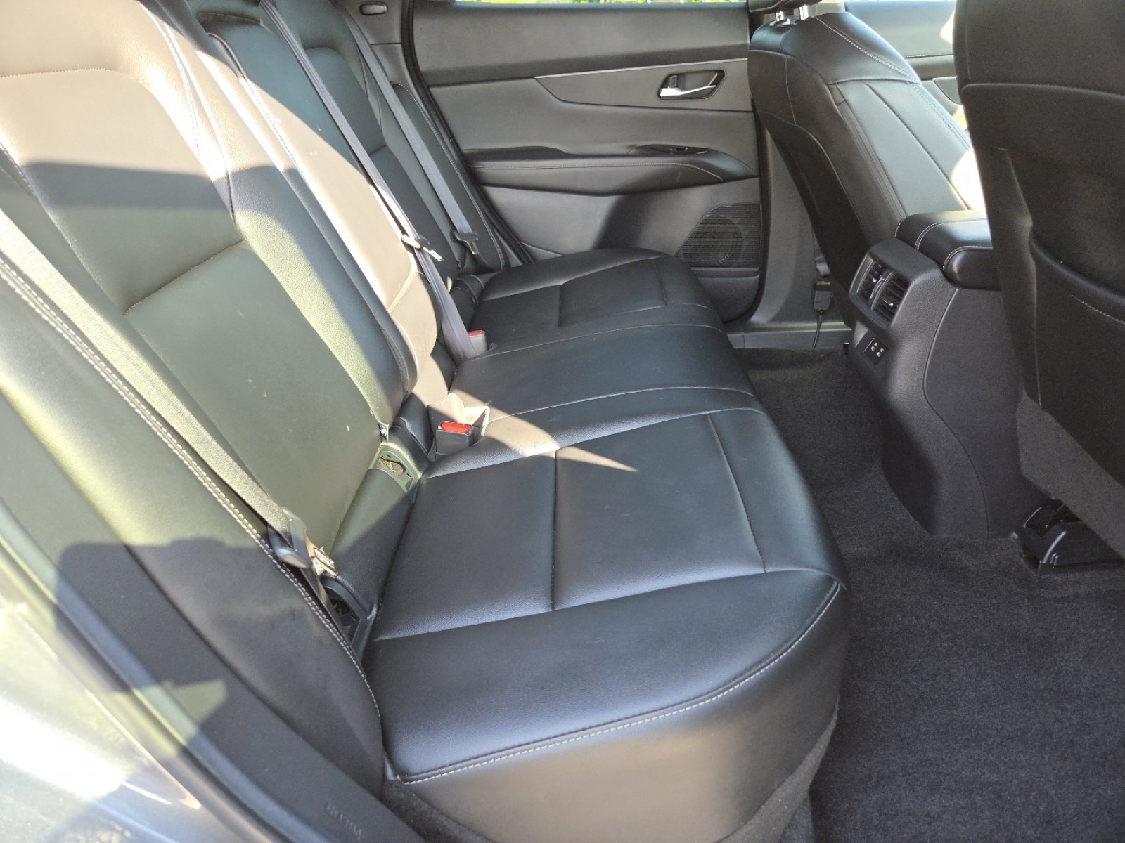 Used 2025 Nissan Murano SV FWD image 24