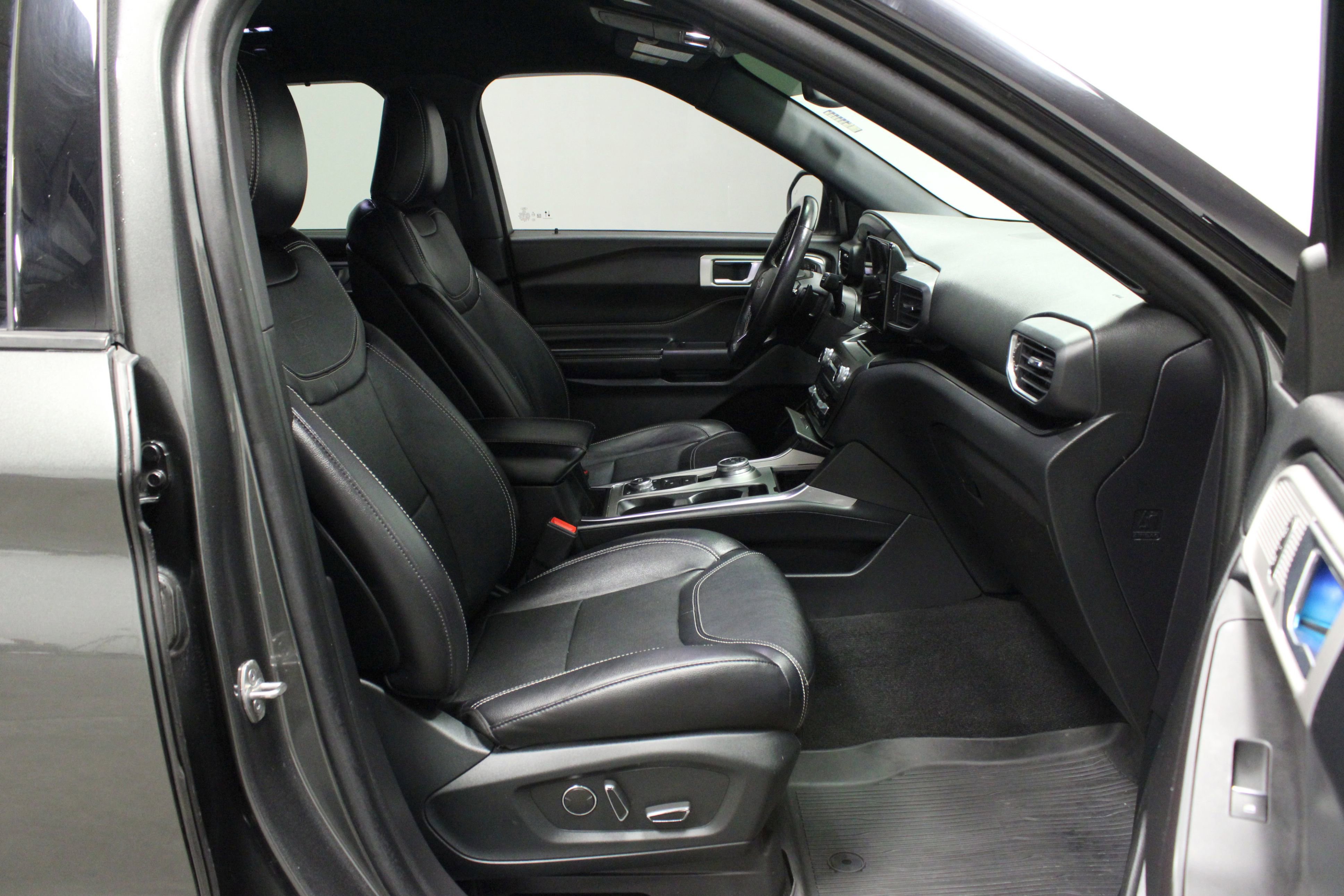 Used 2020 Ford Explorer ST AWD/4WD image 15