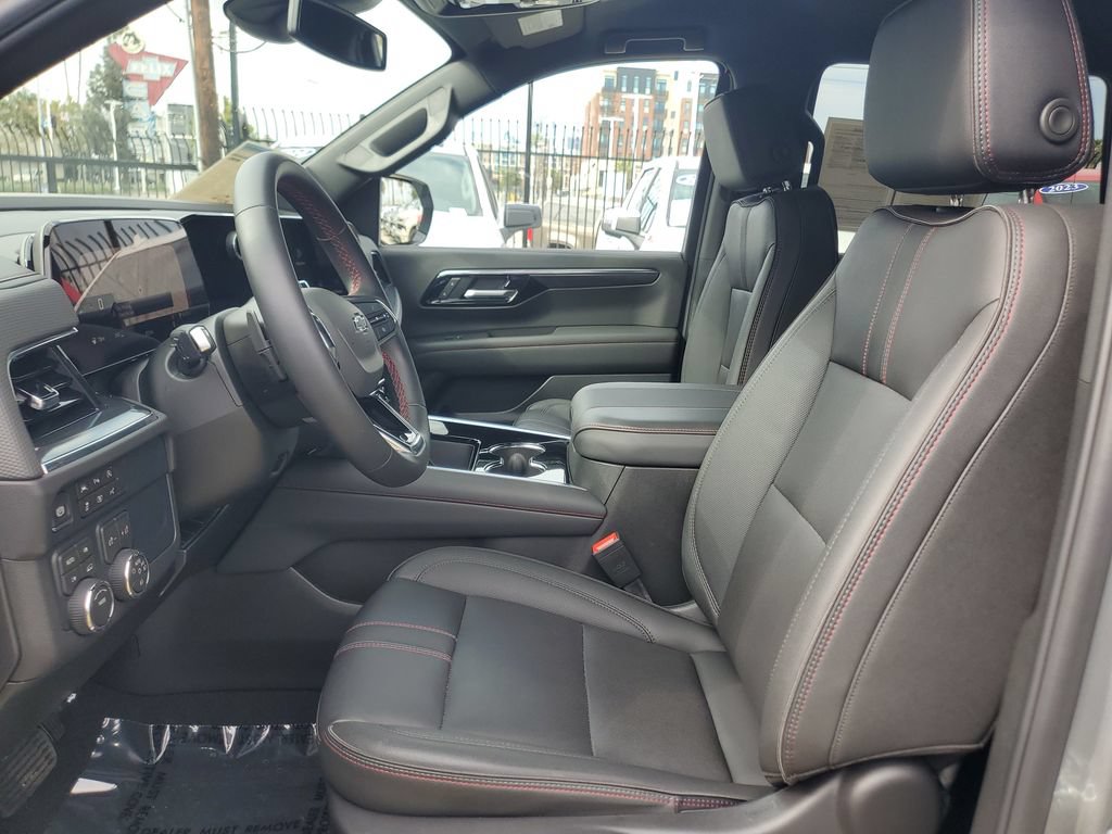 Used 2026 Chevrolet Tahoe RST AWD/4WD image 21