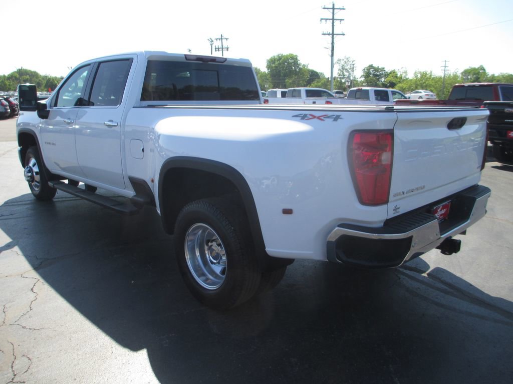 Used 2024 Chevrolet Silverado 3500 LTZ w/ LTZ Convenience Package AWD/4WD image 11