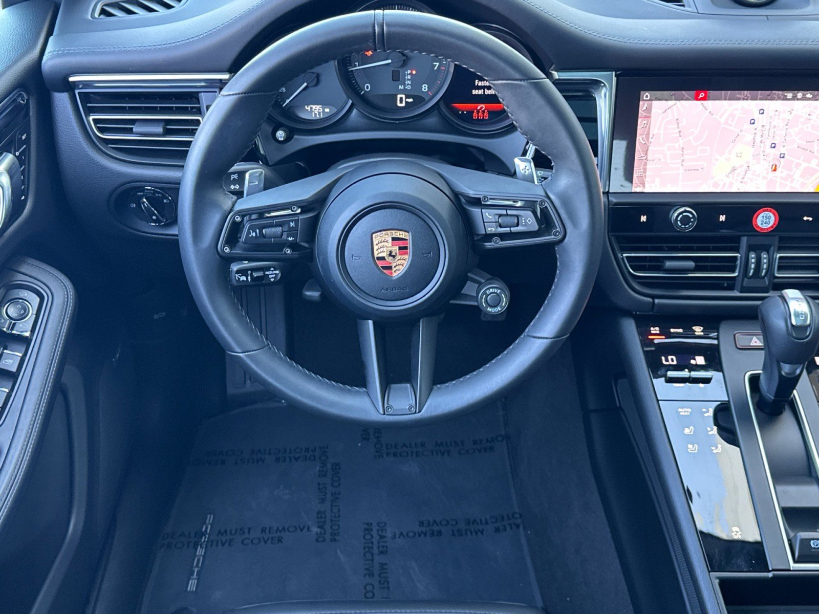 Used 2026 Porsche Macan AWD/4WD image 14