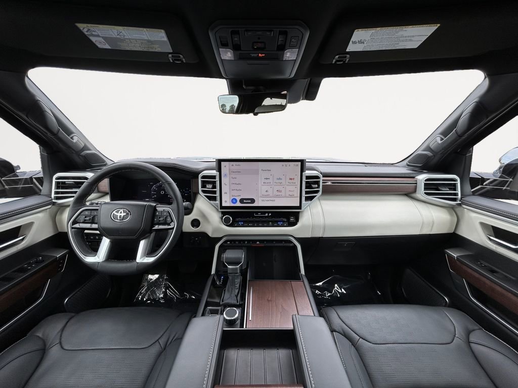 Used 2025 Toyota Sequoia Capstone image 14