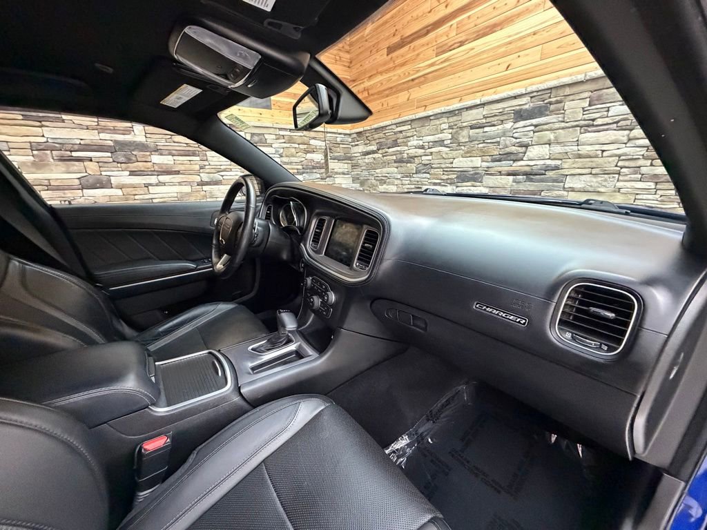 Used 2019 Dodge Charger SXT w/ Plus Group image 13