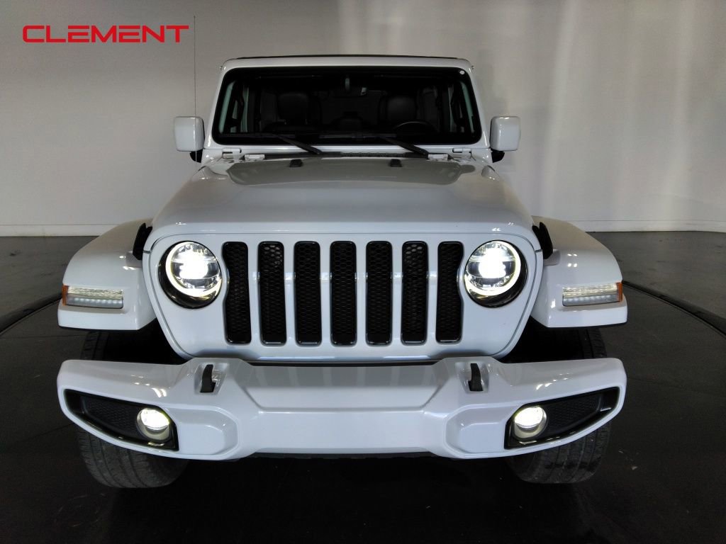 Used 2022 Jeep Wrangler Unlimited Sahara image 2