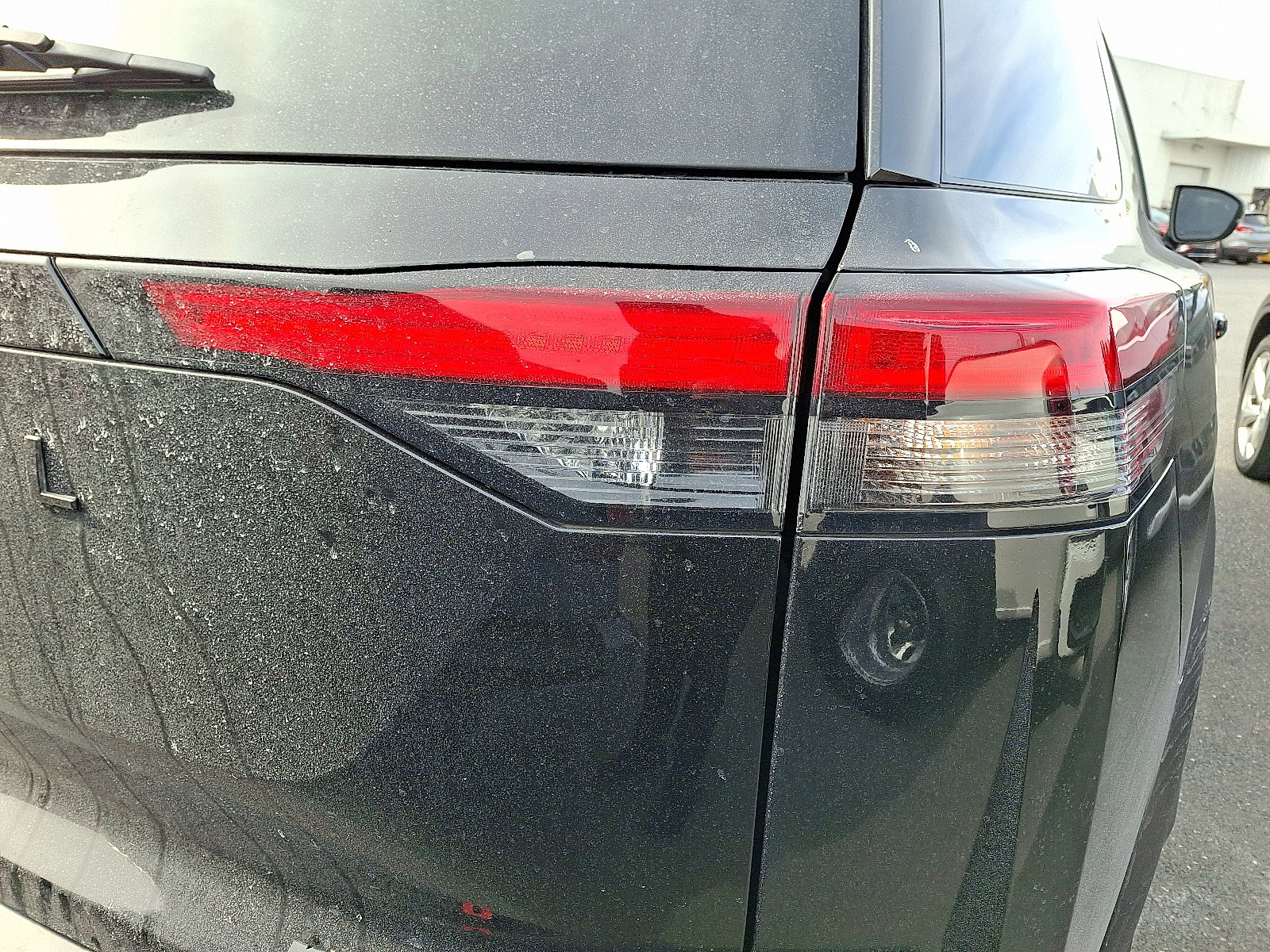 Used 2022 Nissan Pathfinder S image 8