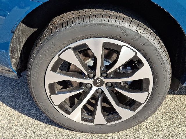New 2026 Audi Q3 quattro 2.0T AWD/4WD image 5
