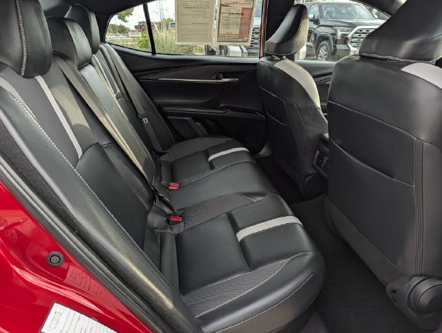 Used 2025 Toyota Camry SE FWD image 28