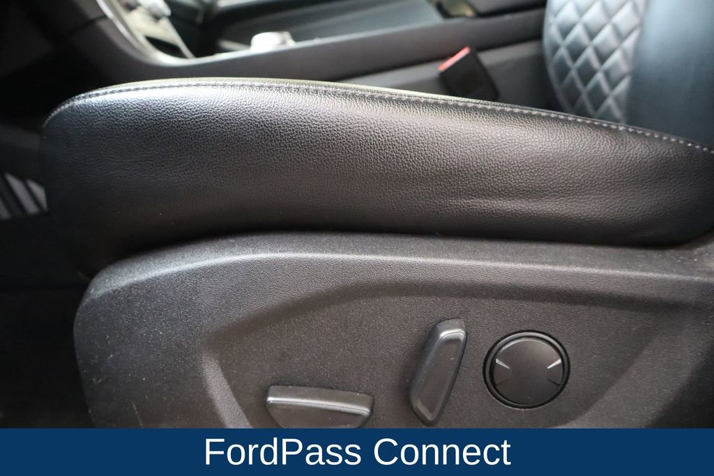 Used 2024 Ford Edge Titanium image 11