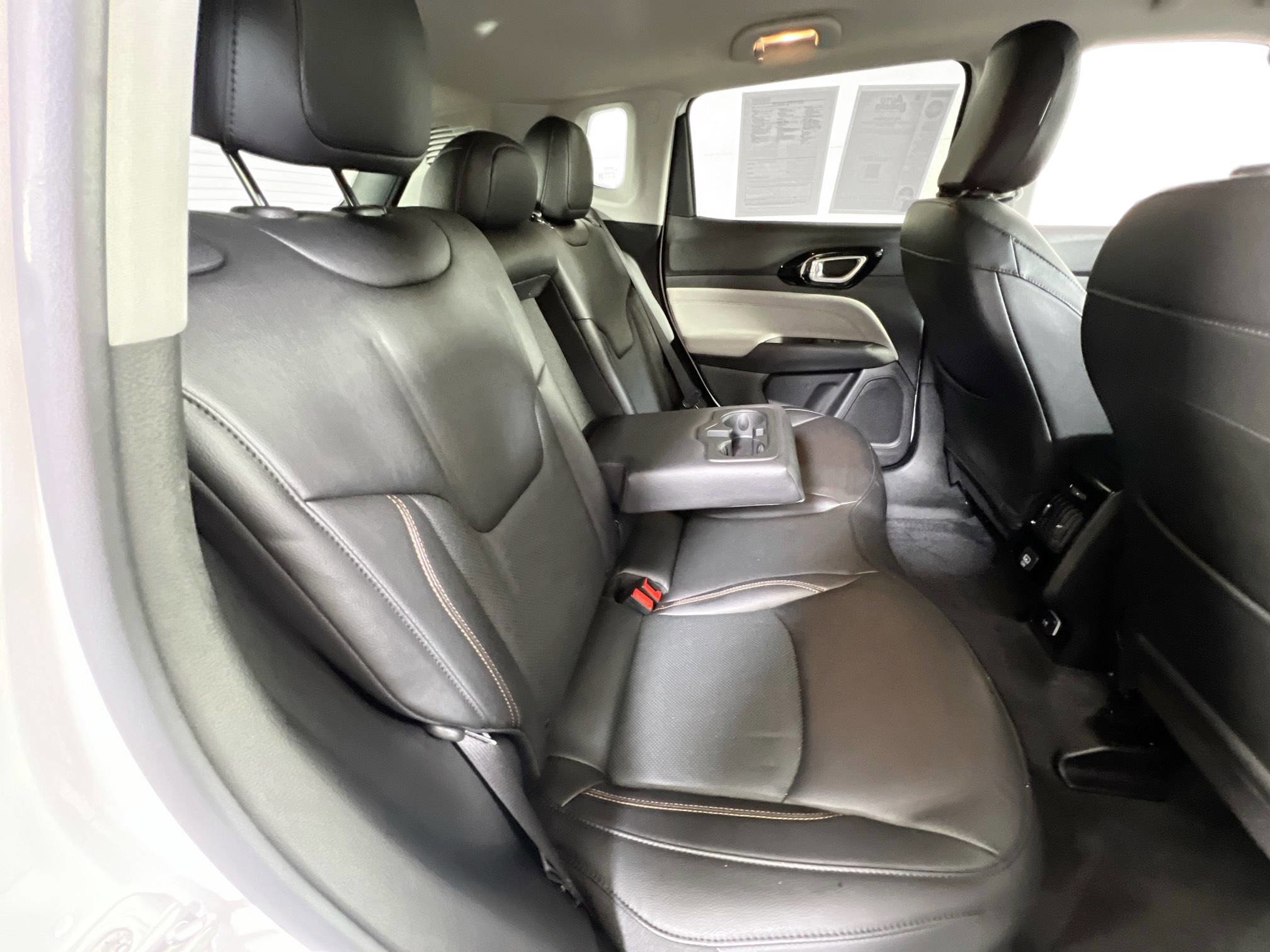 Used 2022 Jeep Compass Limited AWD/4WD image 25