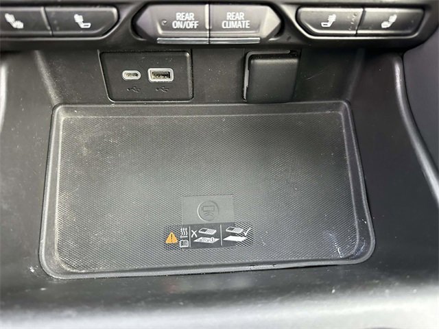 Used 2022 Chevrolet Tahoe LT w/ Luxury Package image 28