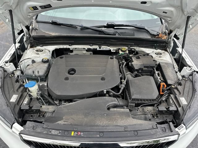 Used 2023 Volvo XC40 B4 Core w/ Convenience Package FWD image 30