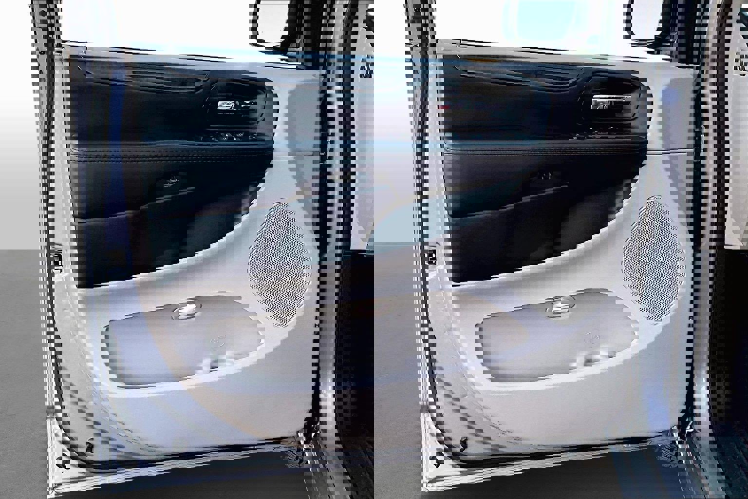 Used 2017 Dodge Grand Caravan SE w/ Power Window Group image 16