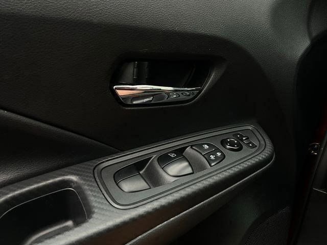 Used 2025 Nissan Versa SV FWD image 15