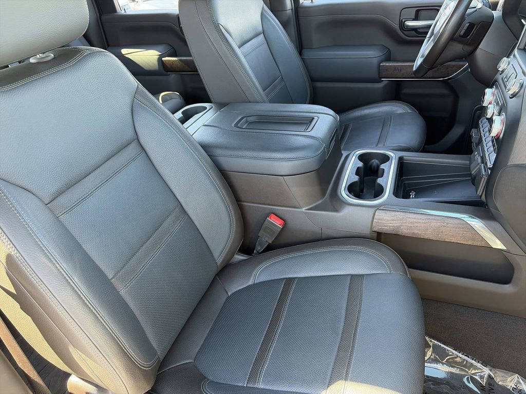 Used 2020 GMC Sierra 3500 Denali w/ Denali Ultimate Package AWD/4WD image 27