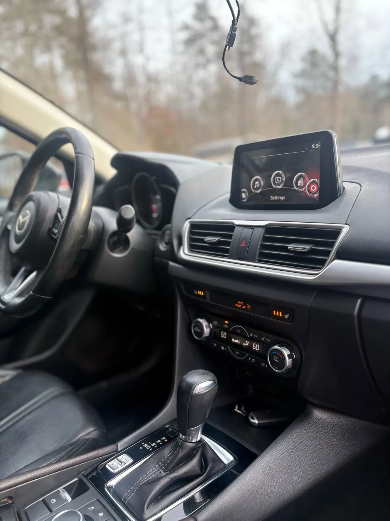Used 2018 MAZDA MAZDA3 Touring image 21