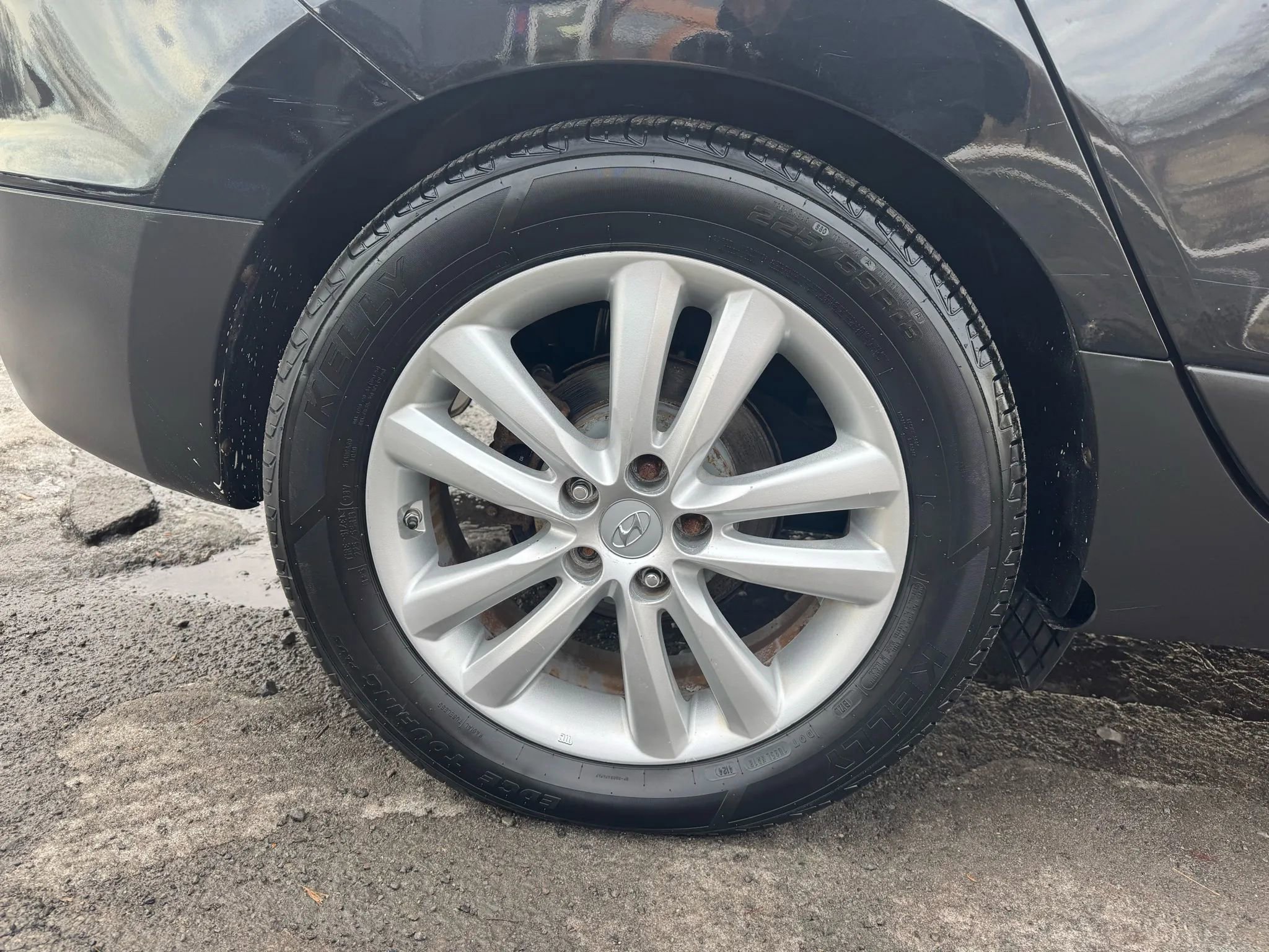 Used 2010 Hyundai Tucson Limited AWD/4WD image 26