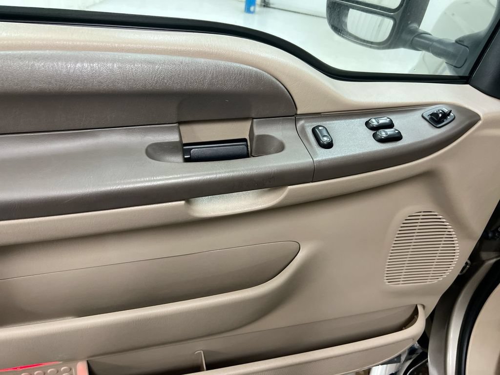 Used 2003 Ford F250 XL RWD image 19