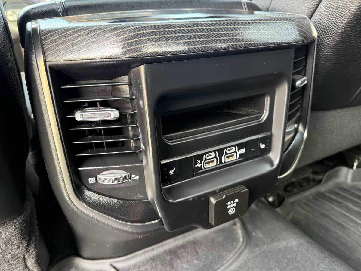 Used 2019 RAM 3500 Limited w/ Max Tow Package AWD/4WD image 17