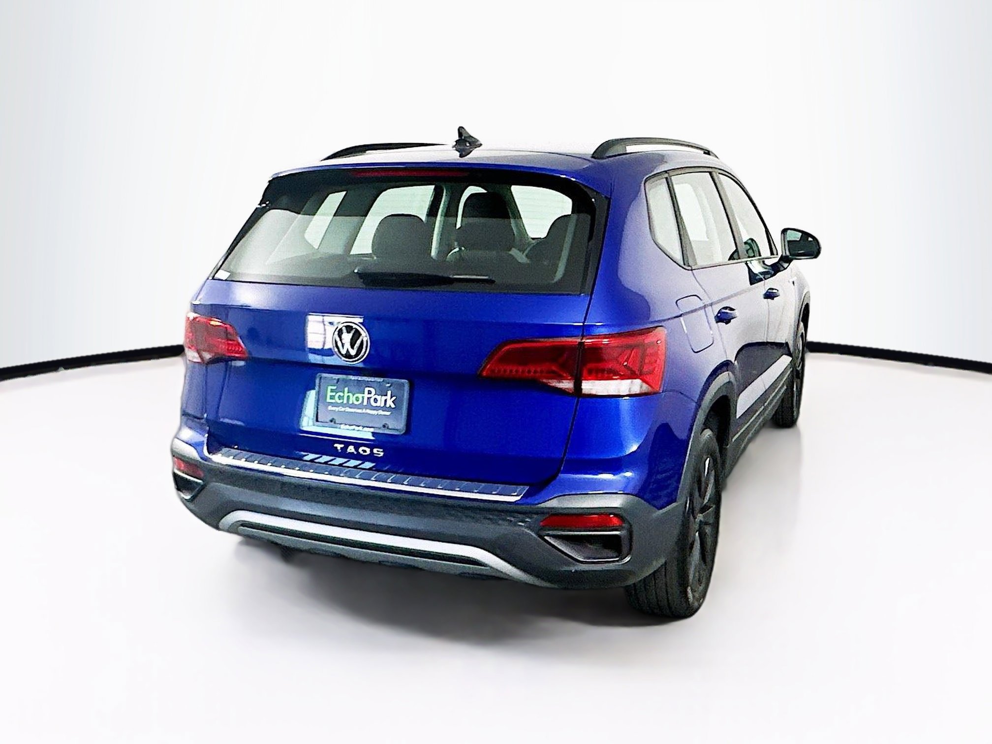 Used 2023 Volkswagen Taos S image 9