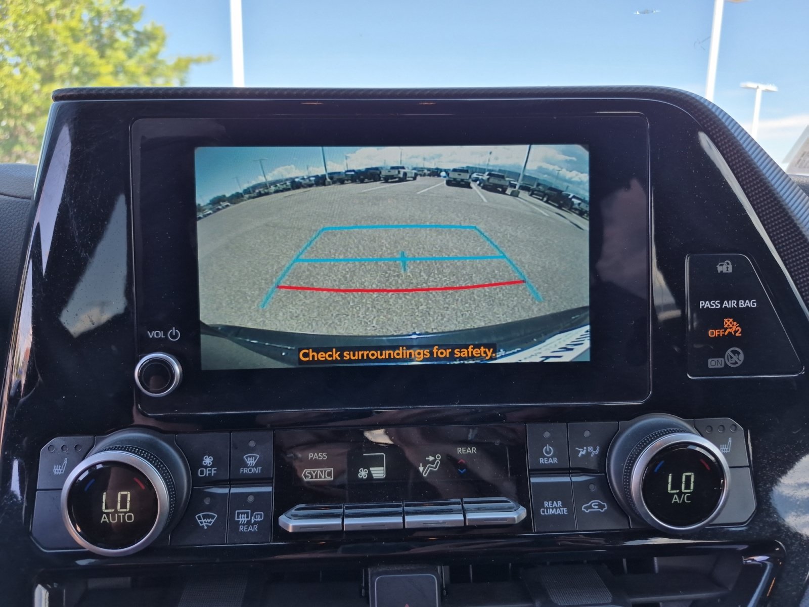 Used 2024 Toyota Highlander XSE AWD/4WD image 31