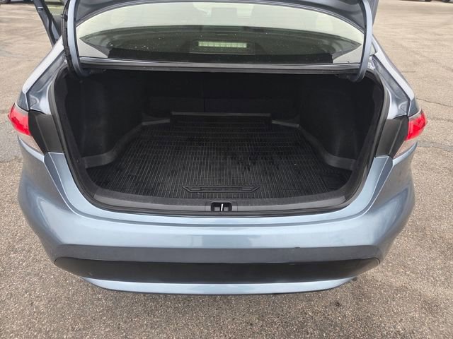 Used 2022 Toyota Corolla LE image 24